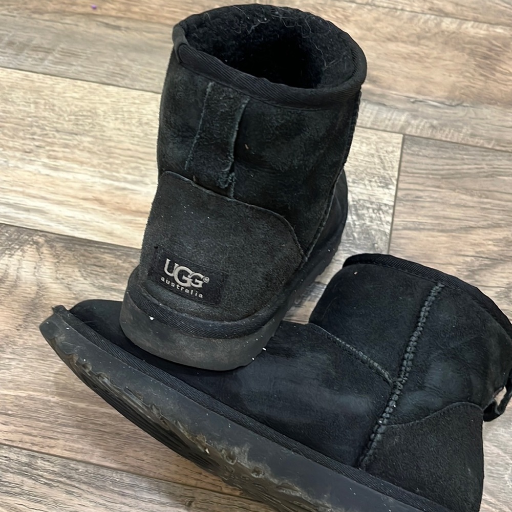 Ugg Classic Boot - image 2